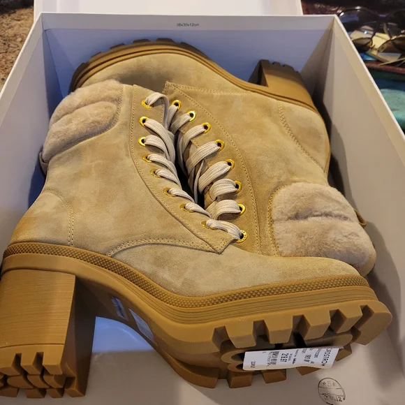 Veronica Beard Water Resistant Westport Lug SoleSuede Lamb Fur Luxury Boots #637 - Picture 13 of 15